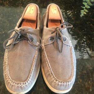 Peter Miller light grey men’s loafers